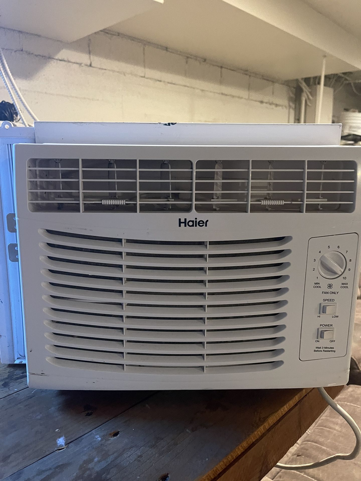 Window Air Conditioner