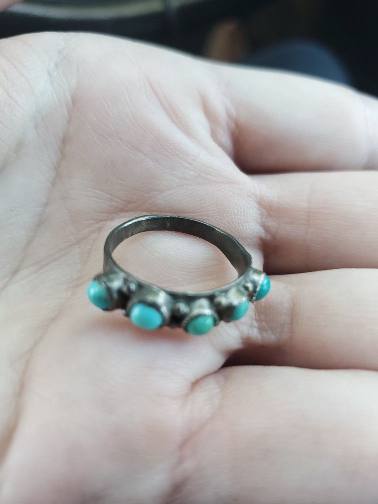 Sterling Silver Turquoise Vintage Ring