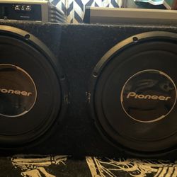 2-12in Pioneer Subwoofers