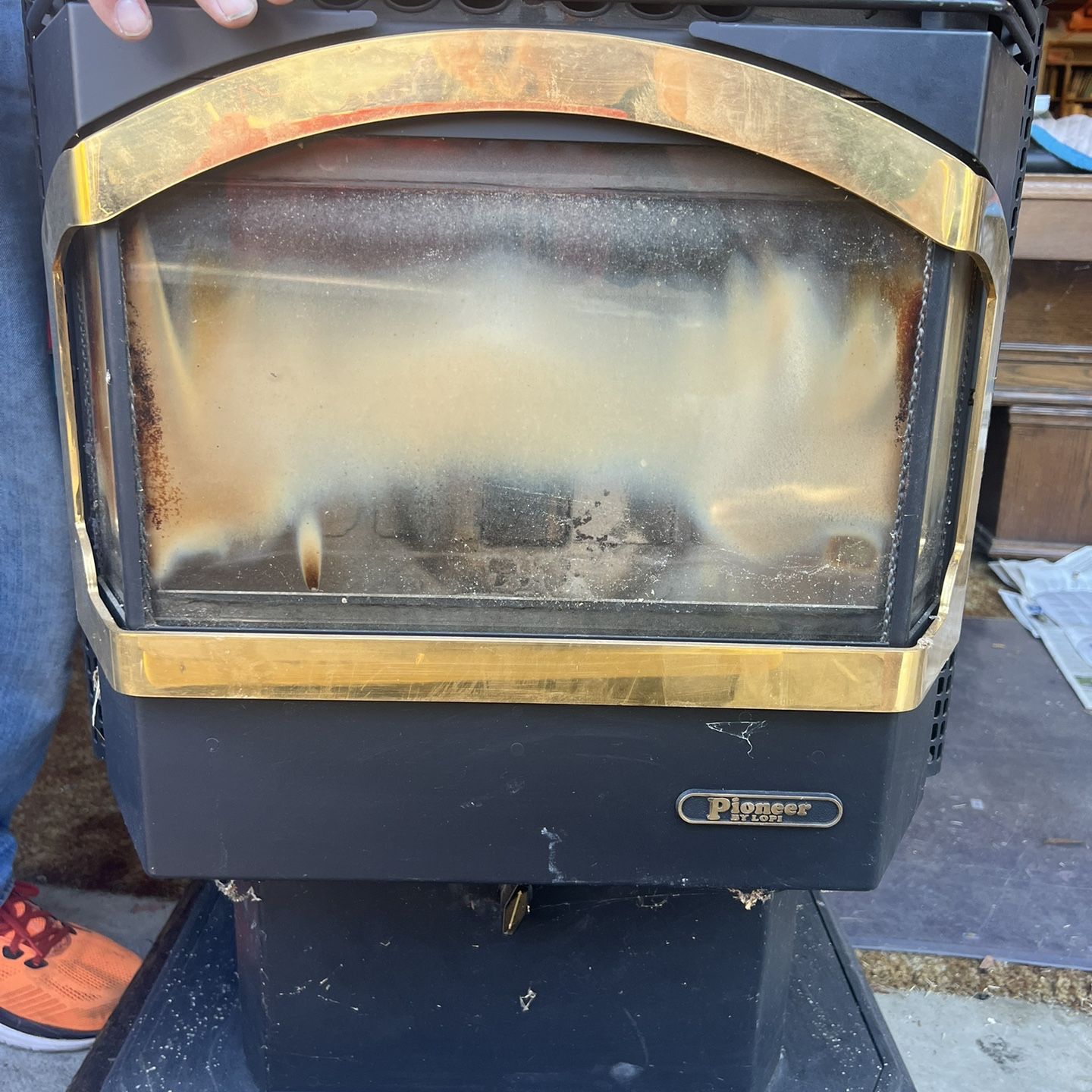 Pioneer Pellet Stove for Sale in Tacoma, WA - OfferUp