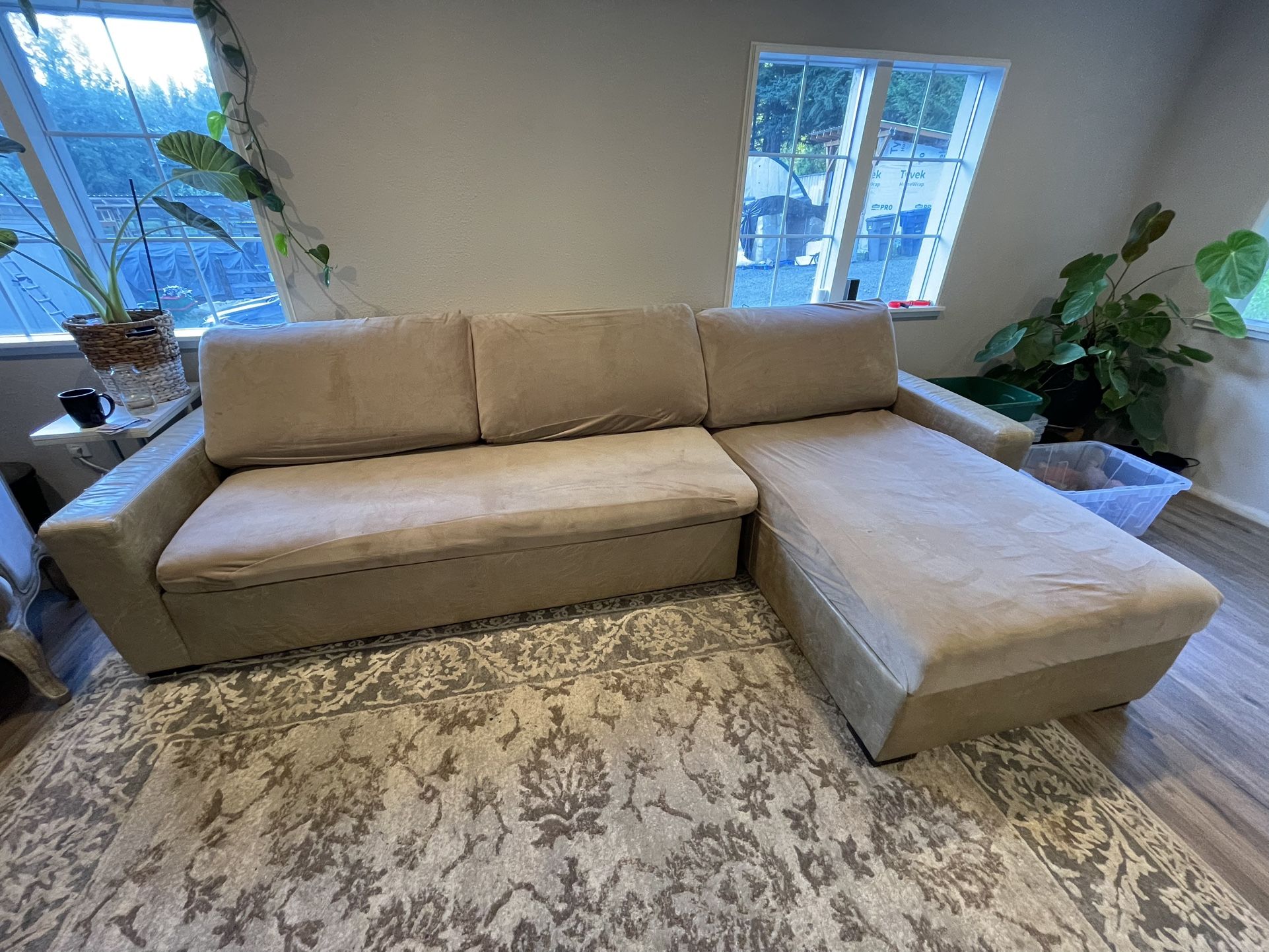 Restoration Hardware Maxwell premium leather sleeper right arm sofa chair sectional with queen bed
