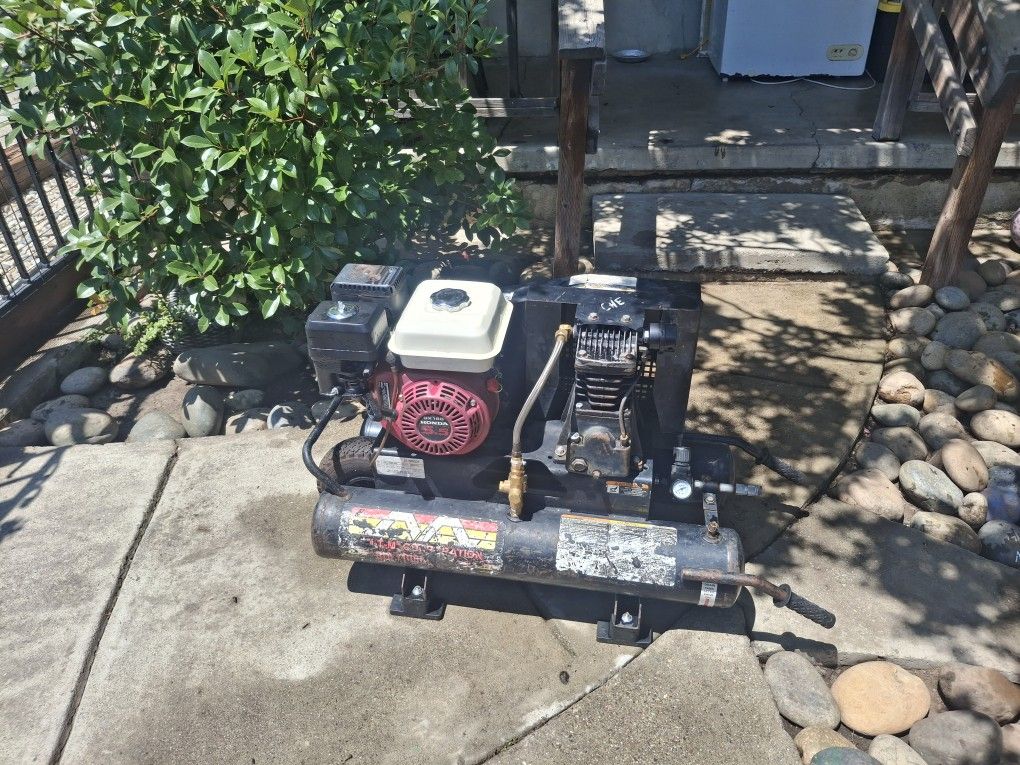 Excellent Condition Wheel Barrow Compressor