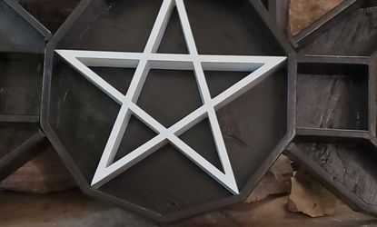 Large pentagram Shelf