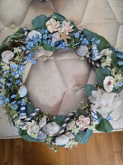 Coastal Seashell Floral Decorative Wreath
