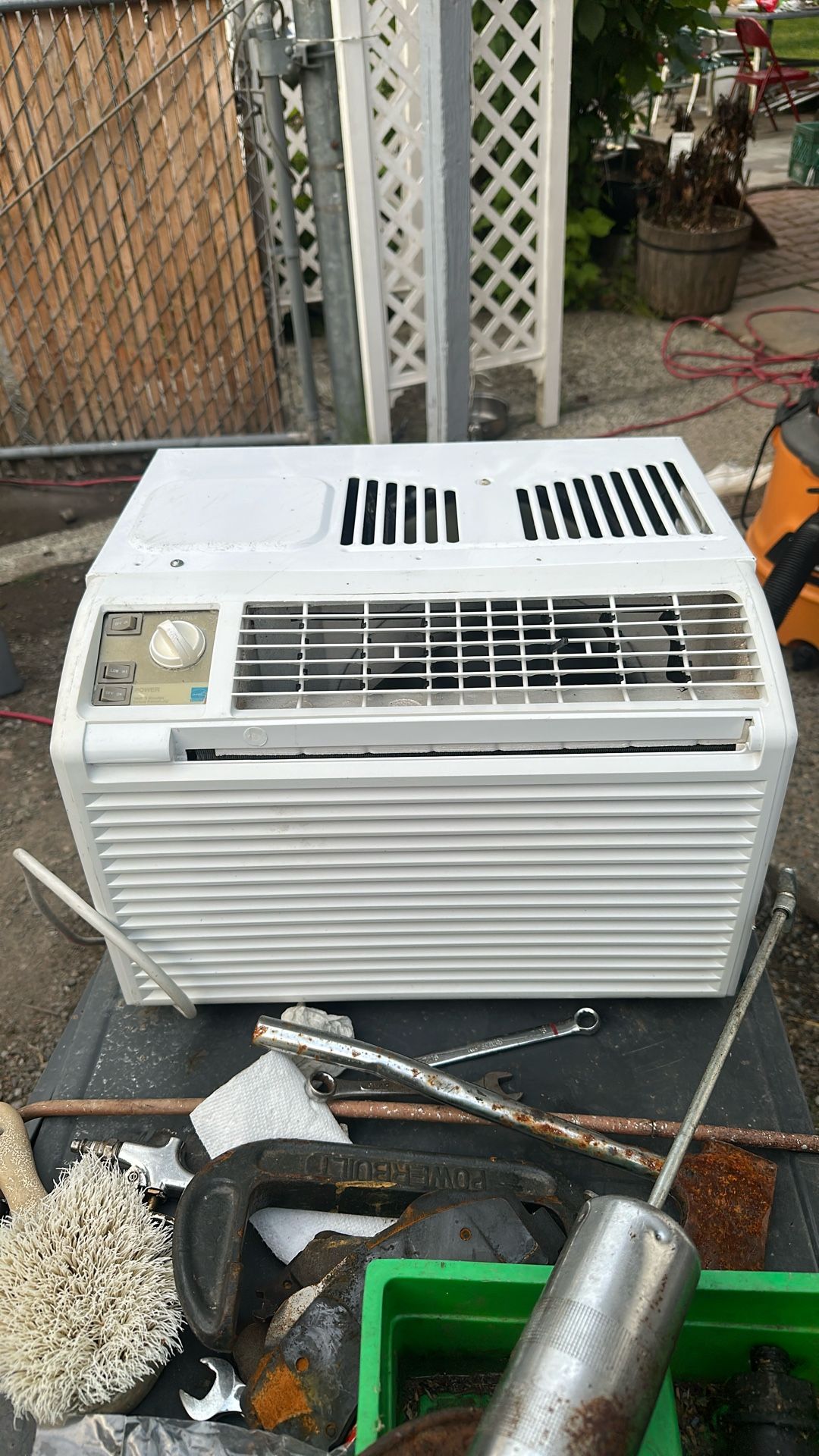 AC Unit Works