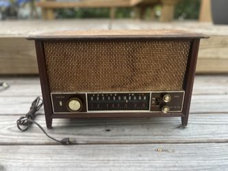 Vintage Zenith Model K731 Tube Long Distance Radio AM/FM Works 