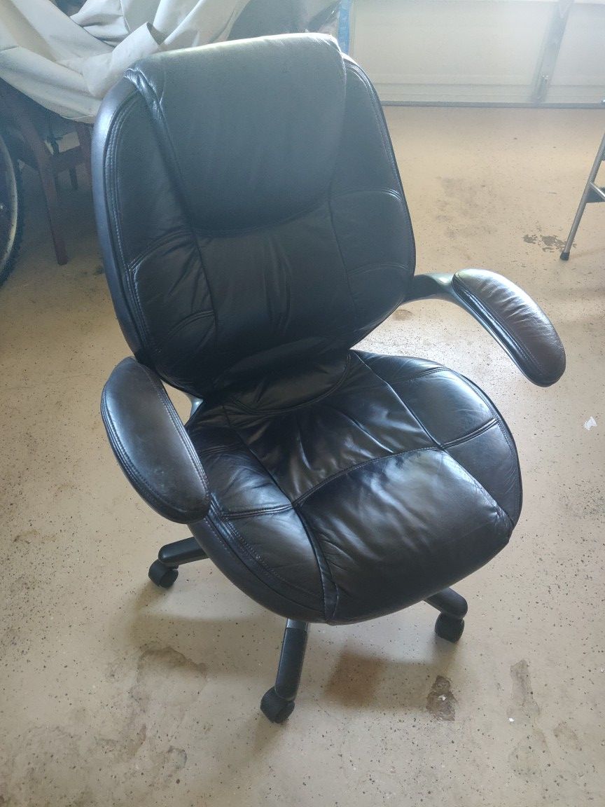 Comfortable Leather Office Chair