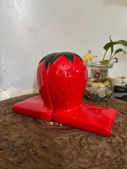 Strawberry book holders