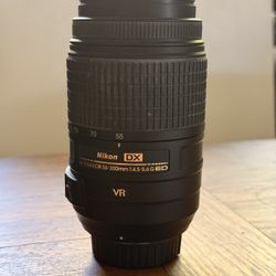 Nikon AF-S DX NIKKOR 55-300mm f/4.5-5.6G ED Vibration Reduction Zoom Lens with Auto Focus for Nikon DSLR