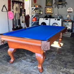 Pool Table 8ft ( Free Delivery & Set Up & New Color Felt Of Your Choice