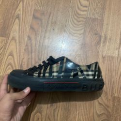 Burberry Shoes 