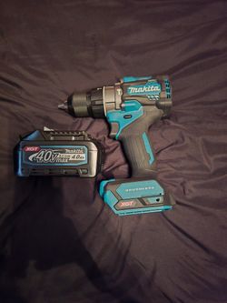 Makita GPH01 40v max xgt 1/2" Brushless Cordless Hammer Drill with battery