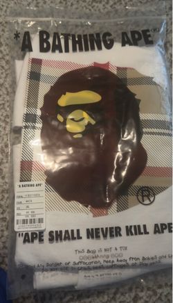 A BATHING APE  BAPE