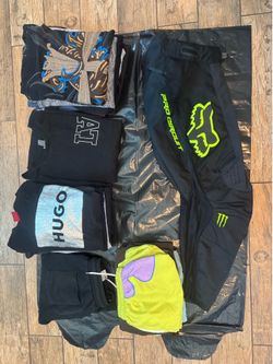 Clothes(Shirts/sweaters/jackets/shorts)