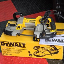 Brand New DEWALT 10.0-Amp 4.75-in Portable Band Saw