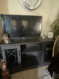Tv stand