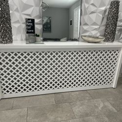 Console Table Or Hallway Enter Or Bar Counter