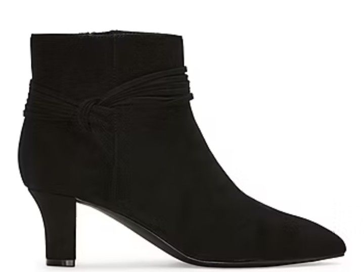 Women's Boots Size 9 New