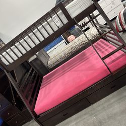 Kids bunkbeds