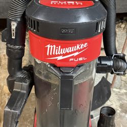 Milwaukee 0885-20 M18 FUEL 3-in-1 Backpack Vacuum (Bare Tool)