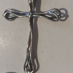 Vintage Sterling Silver Cross 