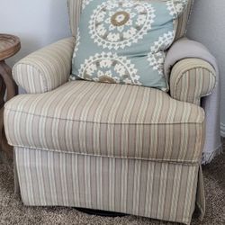 Rocking Chair - Ashley Furnitures