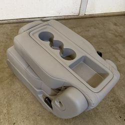 Center Console Jump Seat