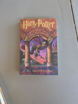 Hardcover Book Harry Potter And The Sorcerer's Stone