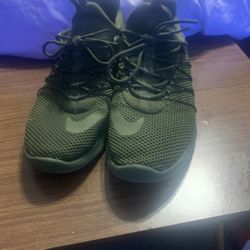 Nike AirMax Mens Green Sz 10