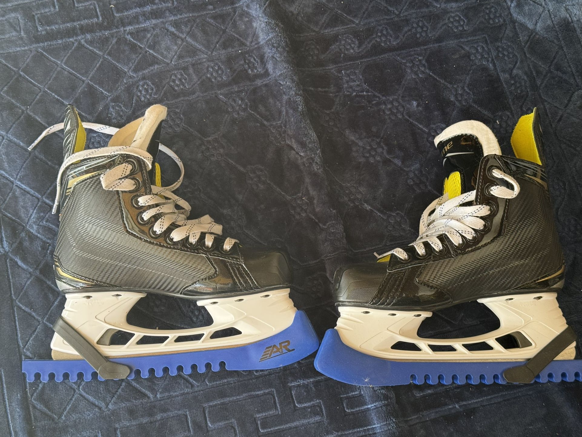 Bauer Supreme Ice Skates, Size US5