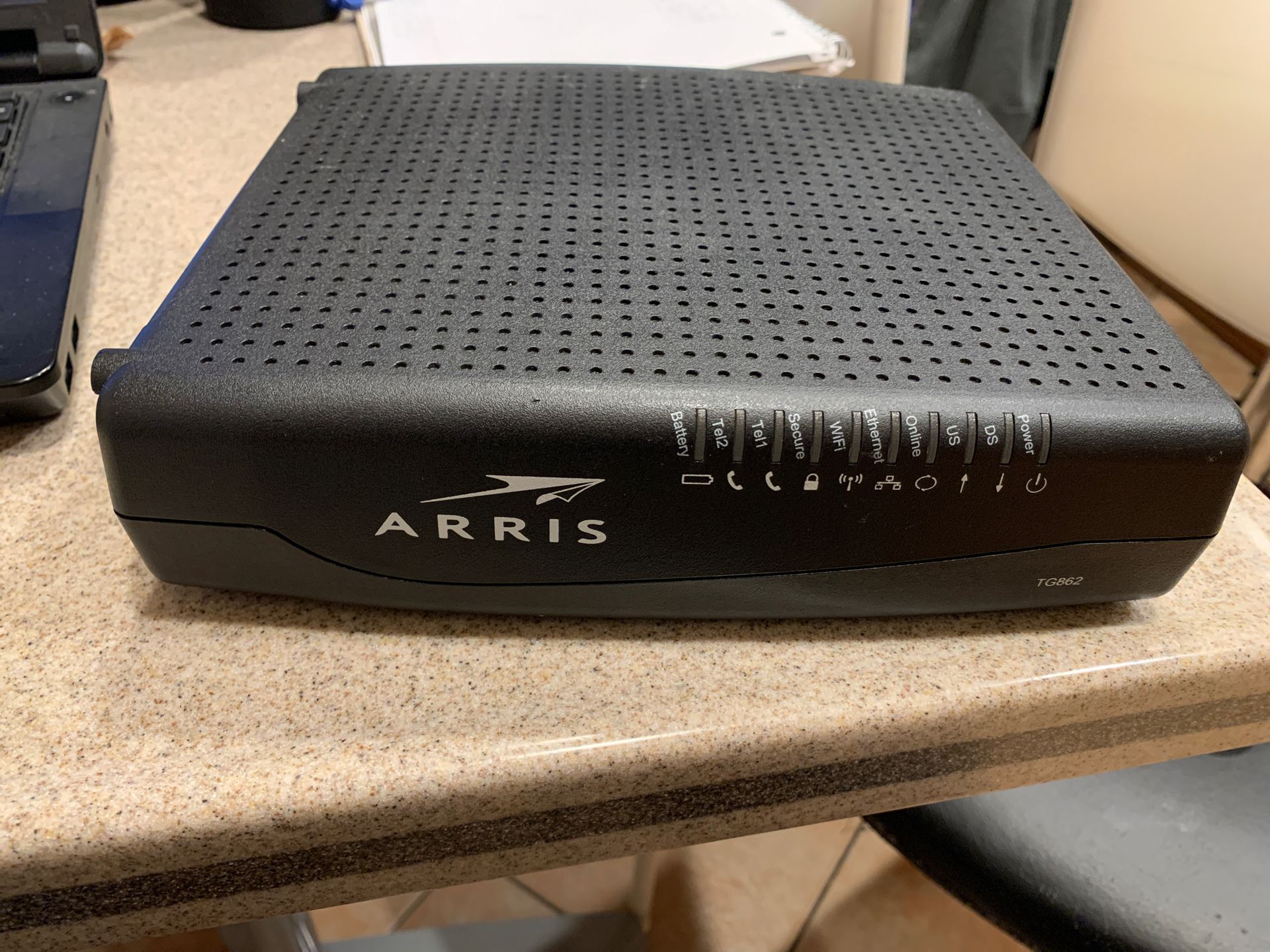 Arris TG862G Wireless DOCSIS 3.0 Cable Gateway Router Modem TG02DH7862