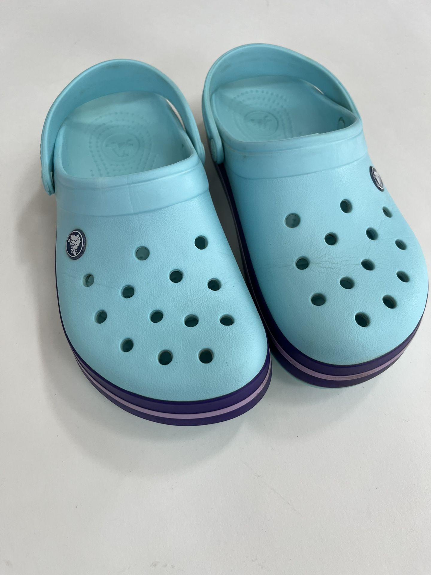 Blue Crocs Women’s Size 8