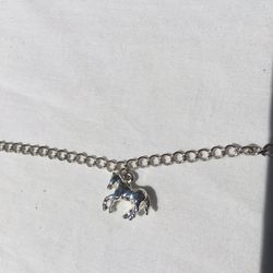 Small bracelet with horse charm
