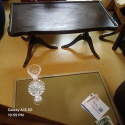 Antique.
Mahogany table