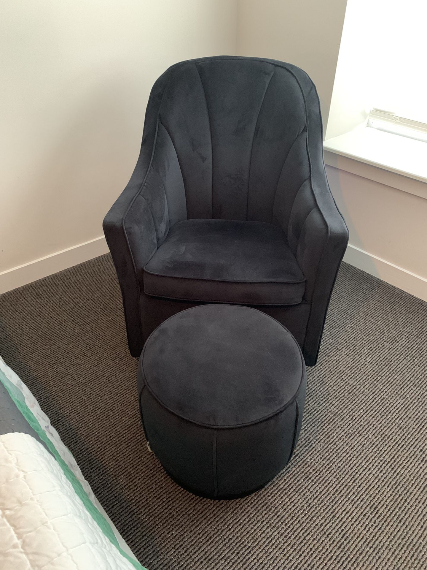 Pottery Barn Kids Swivel Rocking Mother Chair With Ottoman