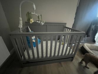Brand New crib!