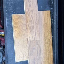 Wood Floor. 10 Box