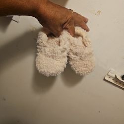 Baby Uggs Sz 0203 Biege Pet Smk Free Home 