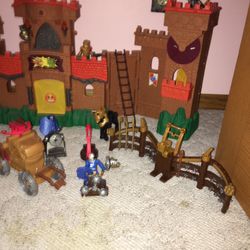 Fisher Price Imaginex Castle & Dragom-collectible 