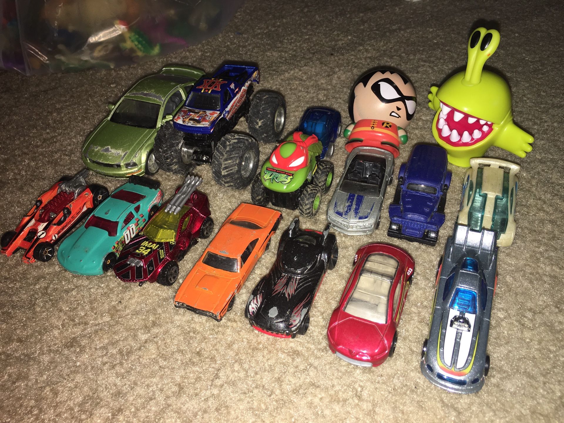Toys cars vintage collectibles lot