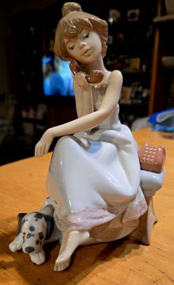 Lladro - Chit-Chat #5466