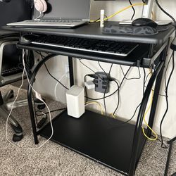 Computer Desk $20