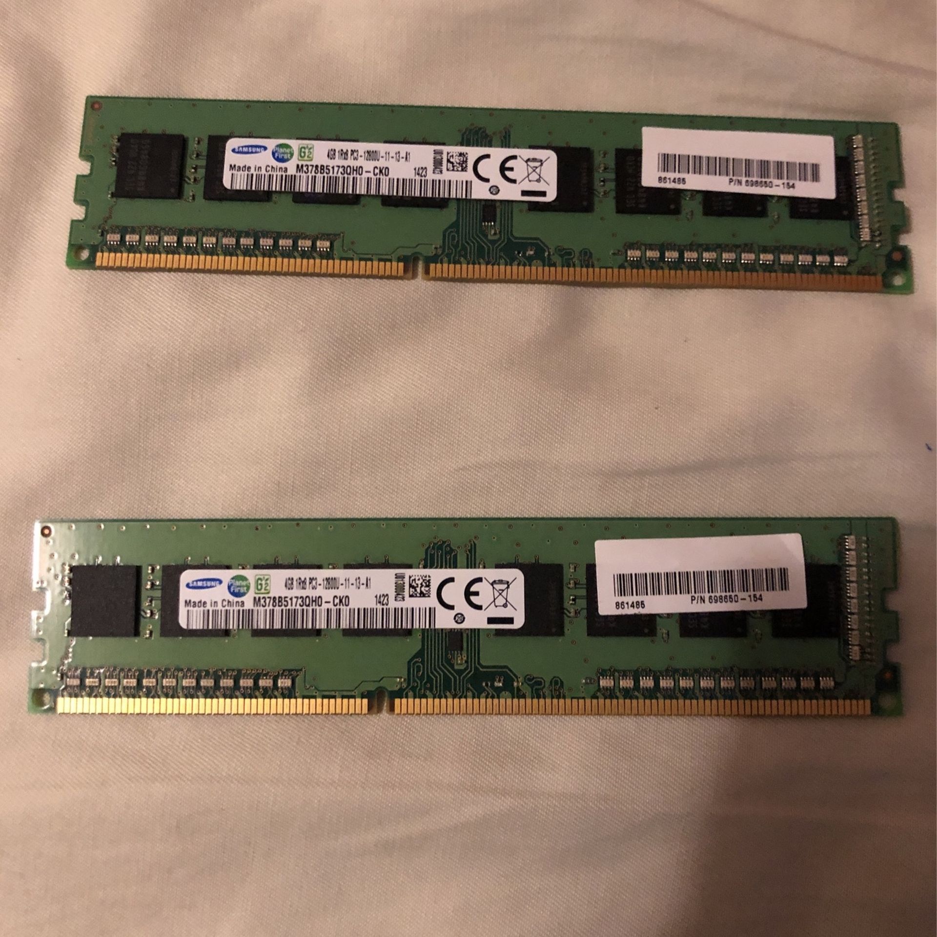 8gb ram (NO HEATSINK)