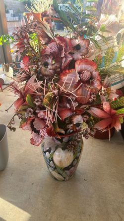 Beautiful Artificial Flowers with Vase
