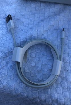 Apple lighting cable