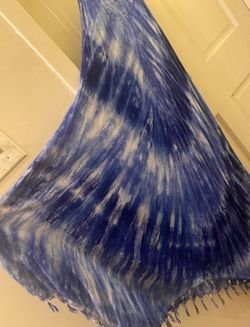 Beautiful Blue Tie-Dye Maxi Dress