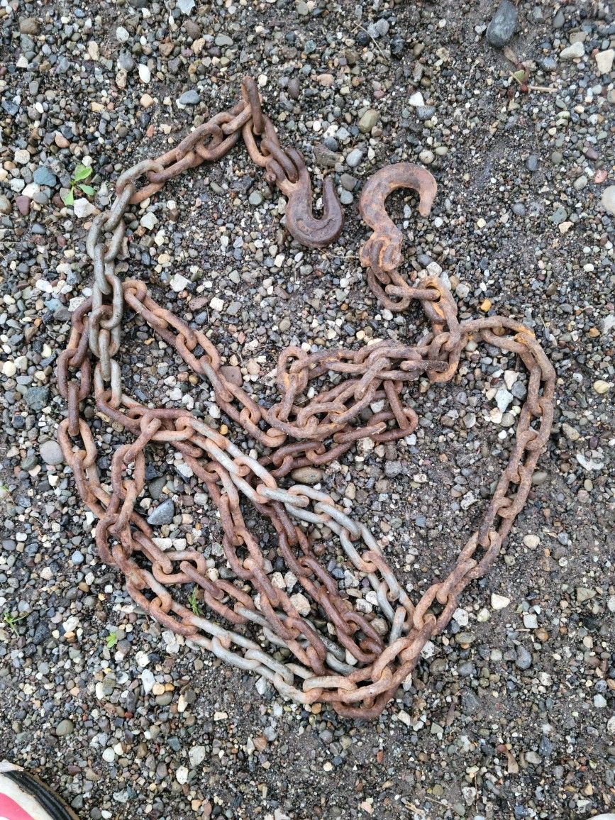 13' Chain With Hooks