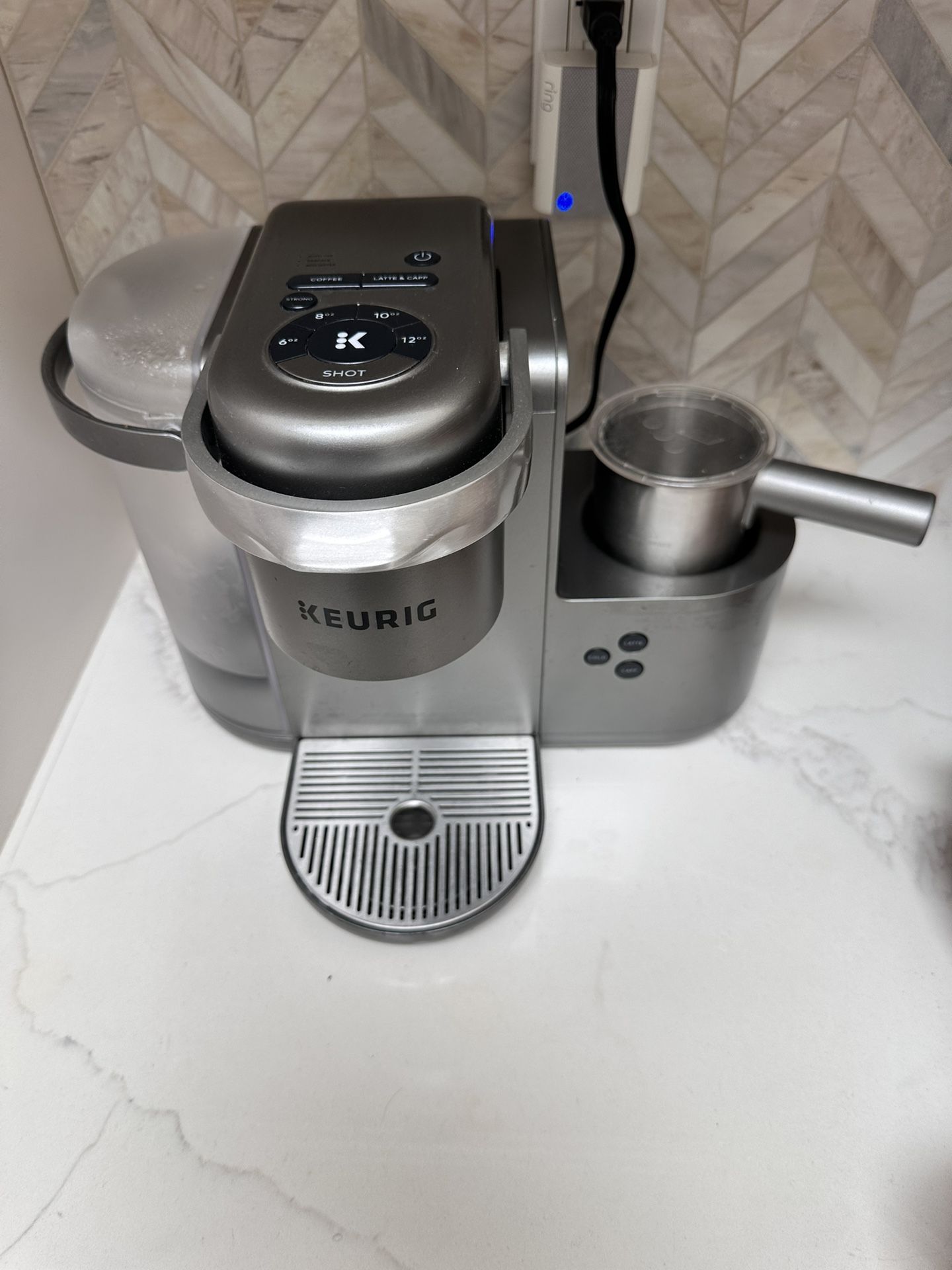 Keurig Coffe Machine with Frother