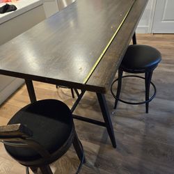 Dinning Table With Chairs 