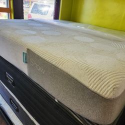 Mattress and box spring queen size